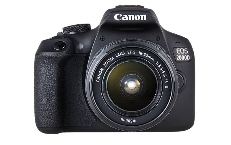 Canon EOS 2000D + EF-S 18-55mm f/3.5-5.6 IS II + EF 75-300mm f/4-5.6 III 24,7Megapixel Sort Digitalkamera