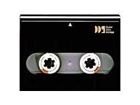 Verbatim GNC-140 GaN-oplader med 4 porte og 140 W USB-A/USB-C